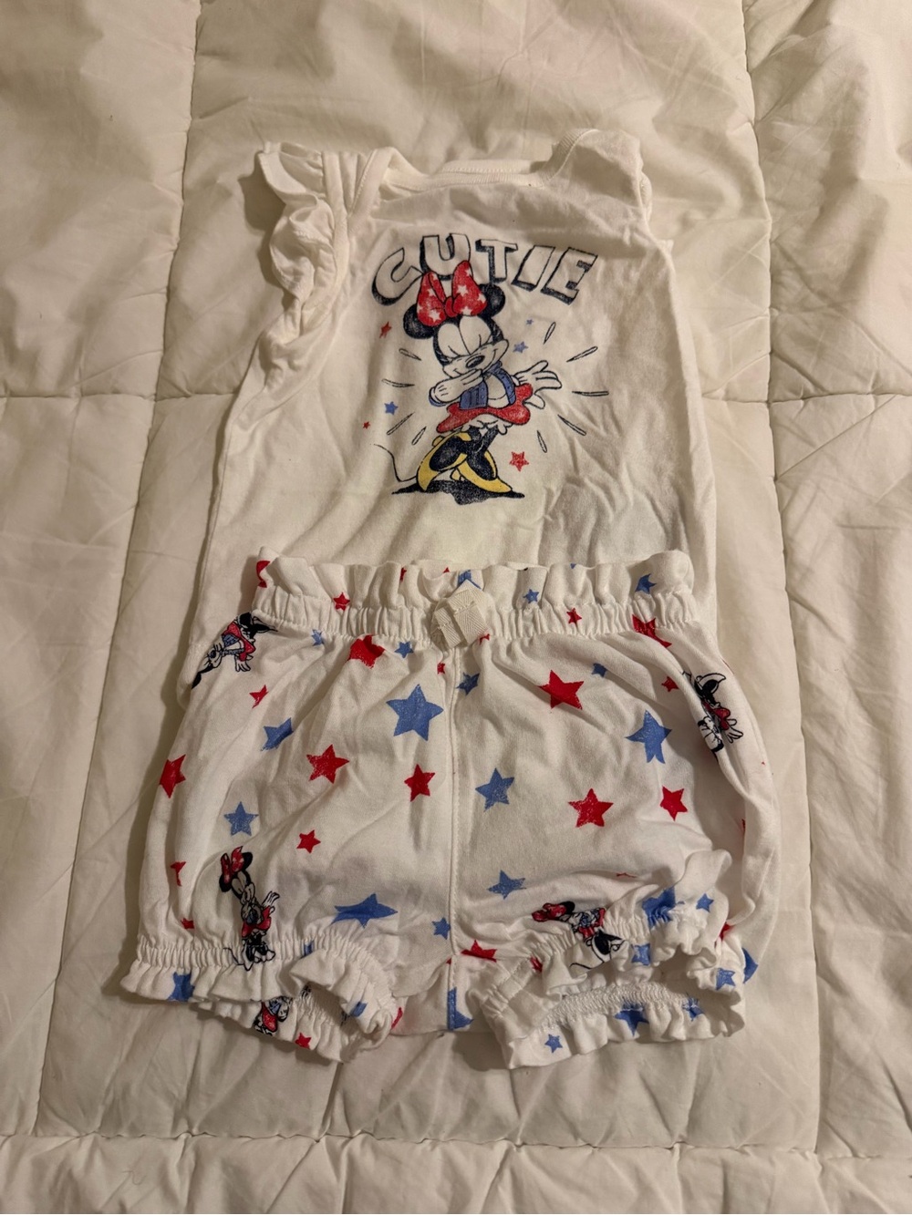 Disney Baby Gap White Minnie Mouse Graphic Top with Red Bow and Blue Accents